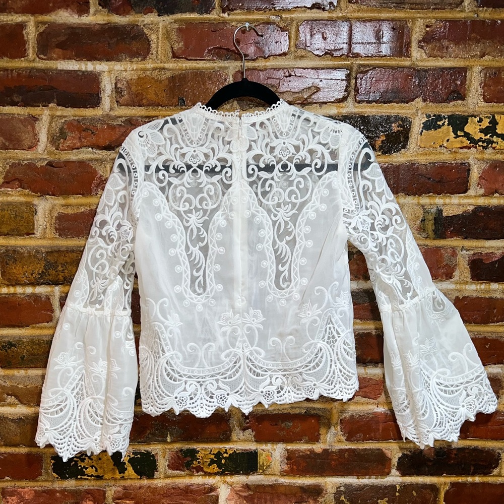 LUCY PARIS lace cropped top, Women’s size Small - Picture 3 of 6